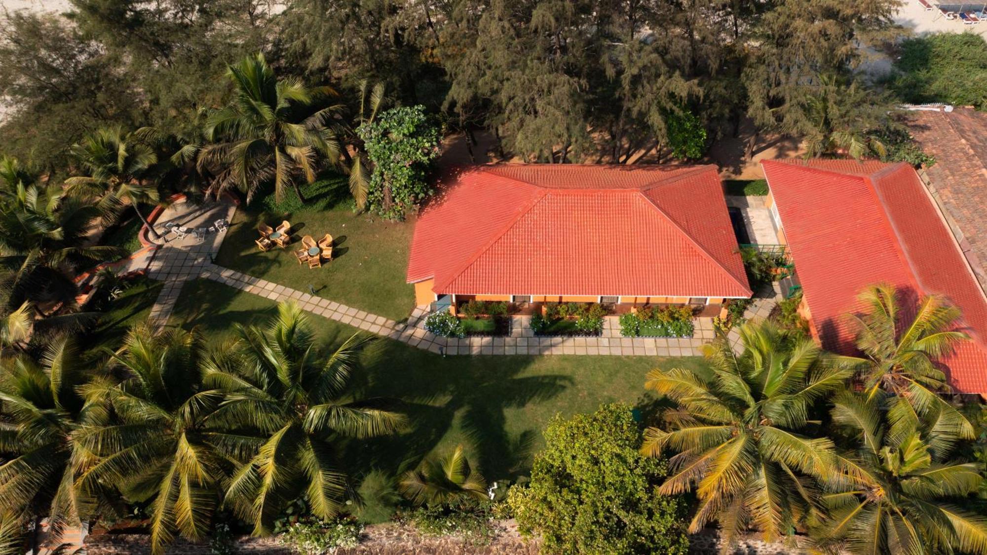 Mandrem Beach Resort, A Member Of Radisson Individuals Retreat المظهر الخارجي الصورة