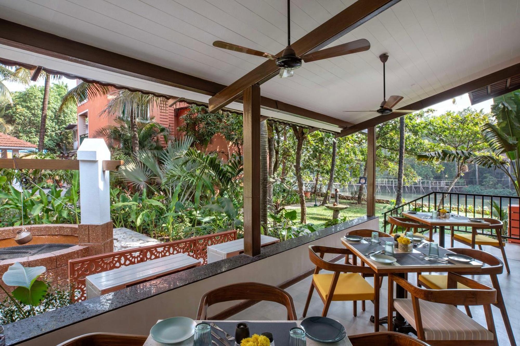 Mandrem Beach Resort, A Member Of Radisson Individuals Retreat المظهر الخارجي الصورة