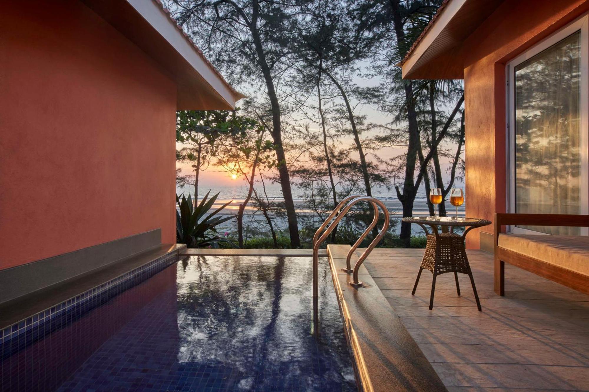 Mandrem Beach Resort, A Member Of Radisson Individuals Retreat المظهر الخارجي الصورة