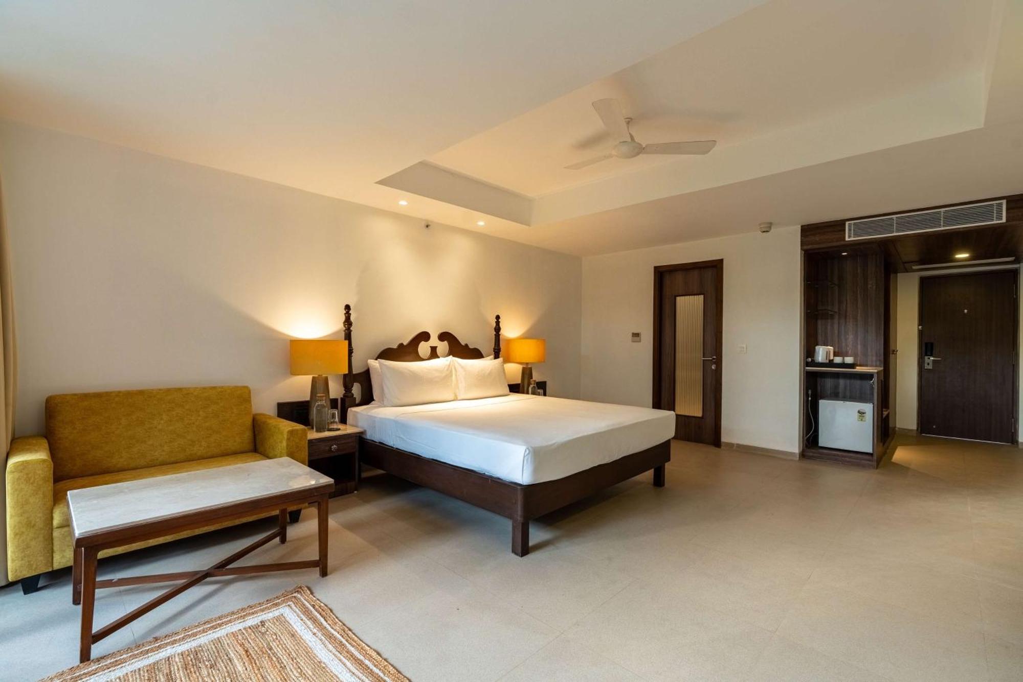 Mandrem Beach Resort, A Member Of Radisson Individuals Retreat المظهر الخارجي الصورة