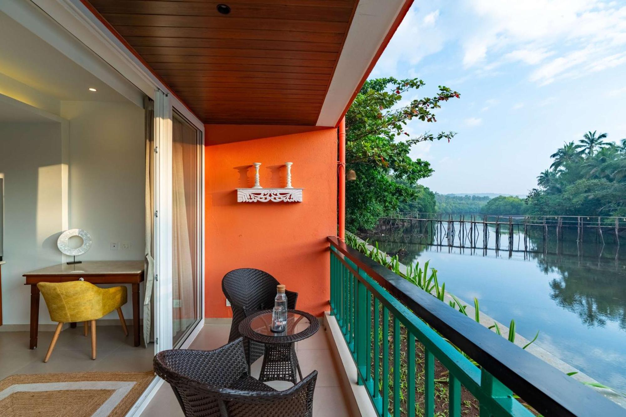 Mandrem Beach Resort, A Member Of Radisson Individuals Retreat المظهر الخارجي الصورة