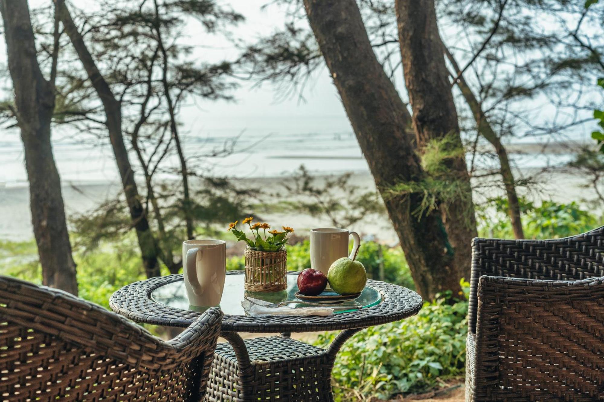 Mandrem Beach Resort, A Member Of Radisson Individuals Retreat المظهر الخارجي الصورة